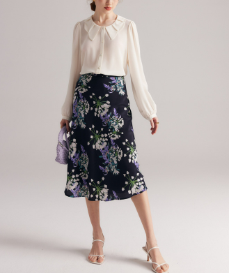 long-sleeve blouse with petal collar – LUMIÈRE