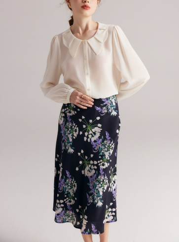 long-sleeve blouse with petal collar – LUMIÈRE