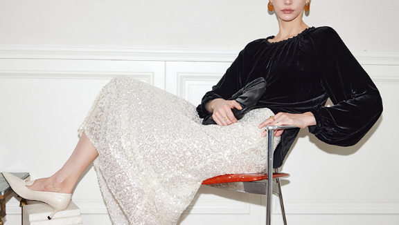 gathered neckline velvet blouse with fluid drape – SHINY