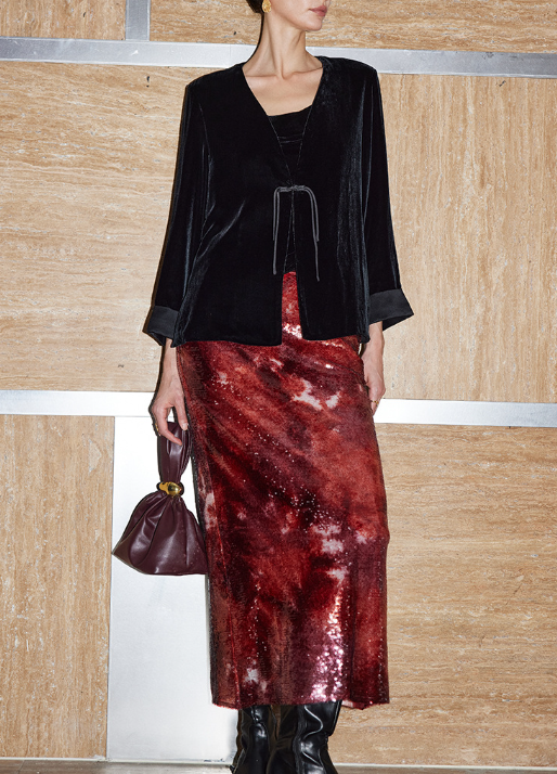 طقم مكون من بلوزة قصيرة وتنورة طويلة من الدانتيل الزهري - أزرق سماوي