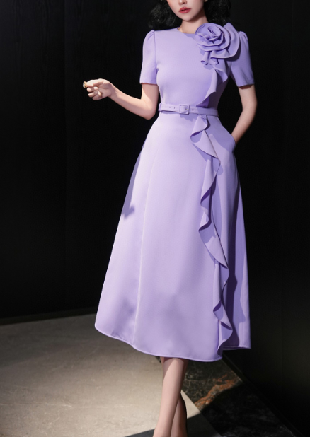 طقم مكون من بلوزة قصيرة وتنورة طويلة من الدانتيل الزهري - أزرق سماوي