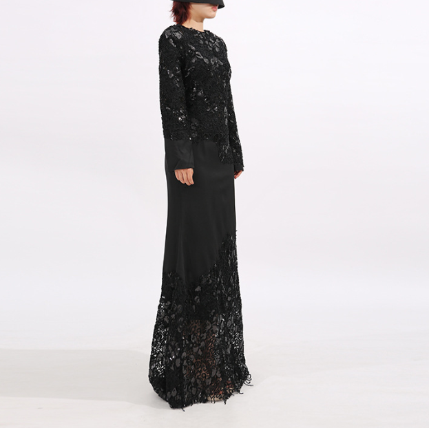 طقم مكون من بلوزة قصيرة وتنورة طويلة من الدانتيل الزهري - أزرق سماوي