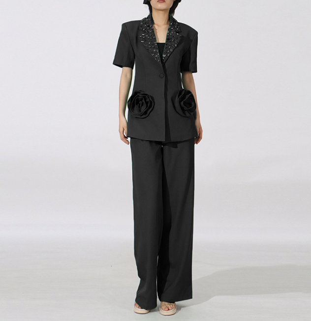 طقم مكون من بلوزة قصيرة وتنورة طويلة من الدانتيل الزهري - أزرق سماوي