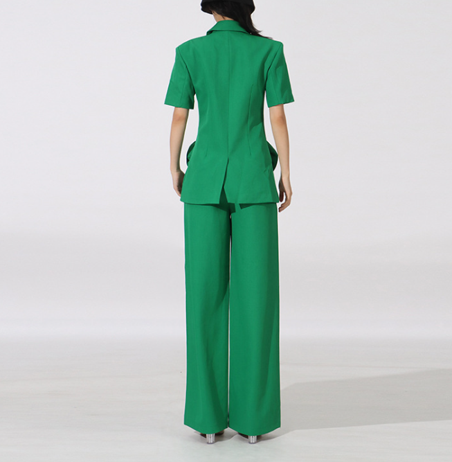 طقم مكون من بلوزة قصيرة وتنورة طويلة من الدانتيل الزهري - أزرق سماوي