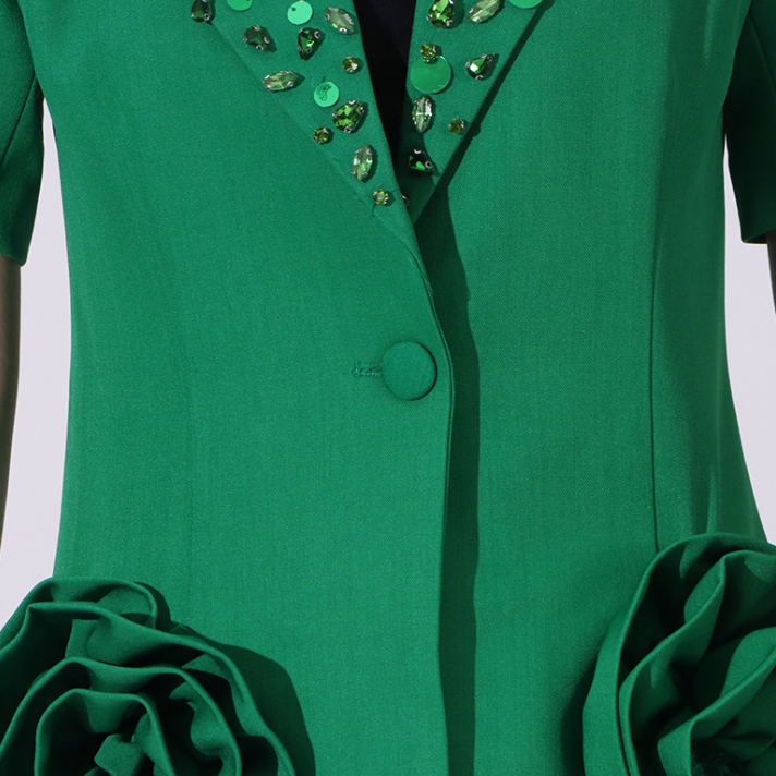 طقم مكون من بلوزة قصيرة وتنورة طويلة من الدانتيل الزهري - أزرق سماوي