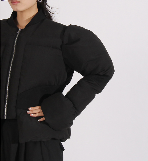 cropped padded jacket with sculpted sleeves – NOIRIX