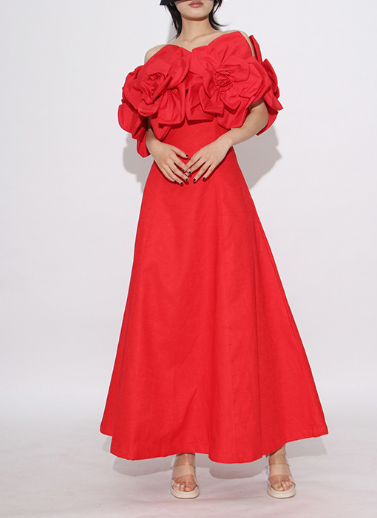 off-shoulder maxi dress with sculpted floral bodice – ROSÉA