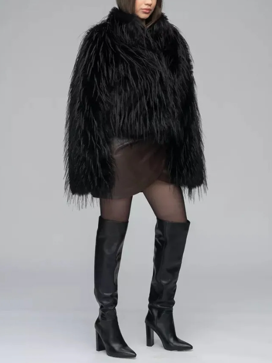 فستان ماكسي أبيض مطرز بحافة مزينة بشراشيب - أزورا