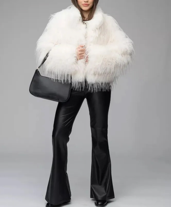 فستان ماكسي أبيض مطرز بحافة مزينة بشراشيب - أزورا