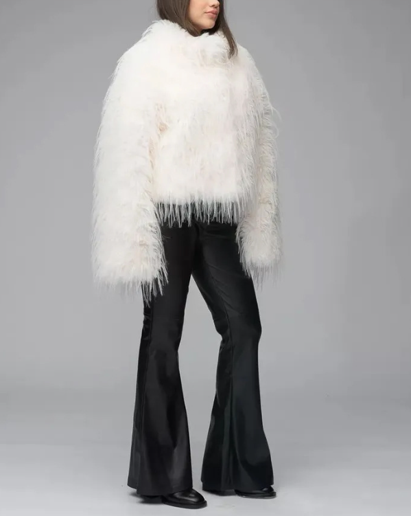 فستان ماكسي أبيض مطرز بحافة مزينة بشراشيب - أزورا