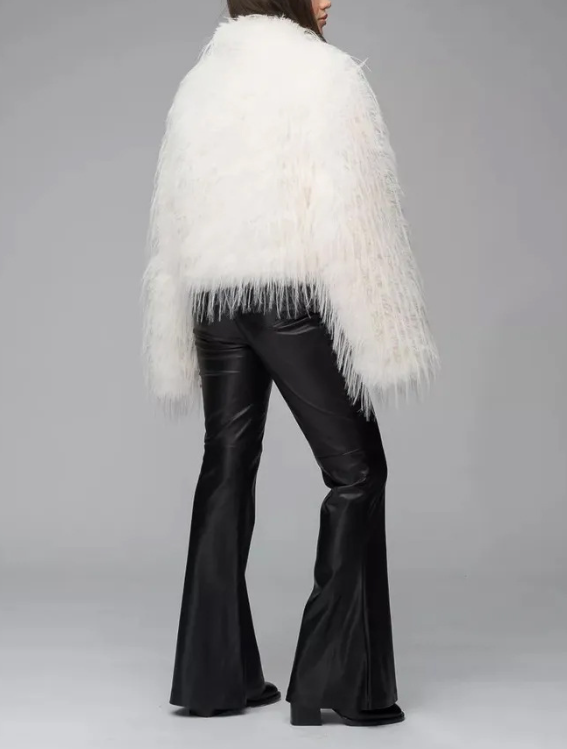 فستان ماكسي أبيض مطرز بحافة مزينة بشراشيب - أزورا