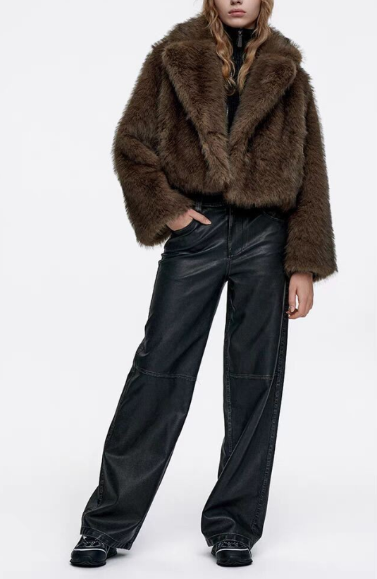 cropped faux fur jacket with wide lapel – BRONZIA