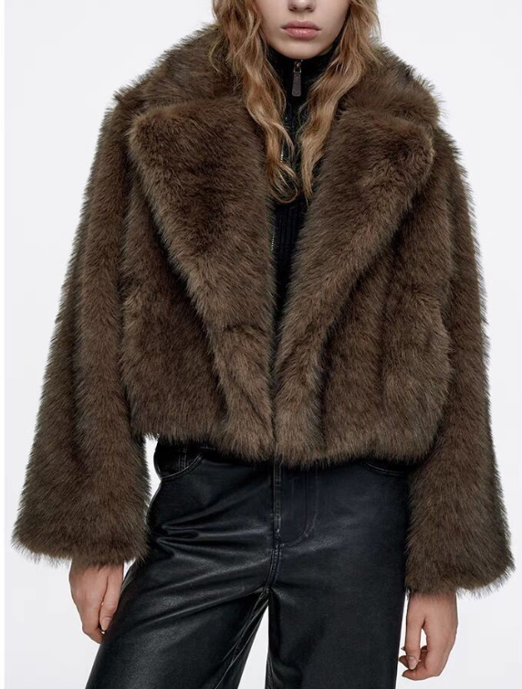 cropped faux fur jacket with wide lapel – BRONZIA