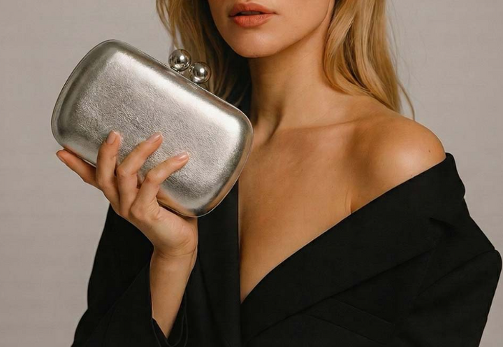 حقيبة يد مستطيلة الشكل مصنوعة من الروطان المنسوج ذي الملمس الطبيعي - صحارى