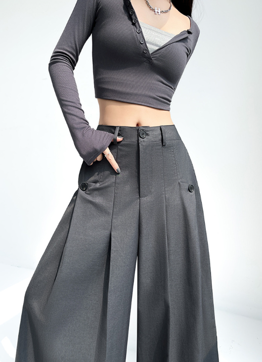 high-waist wide-leg trousers with buttoned pockets – OBSIDIAN