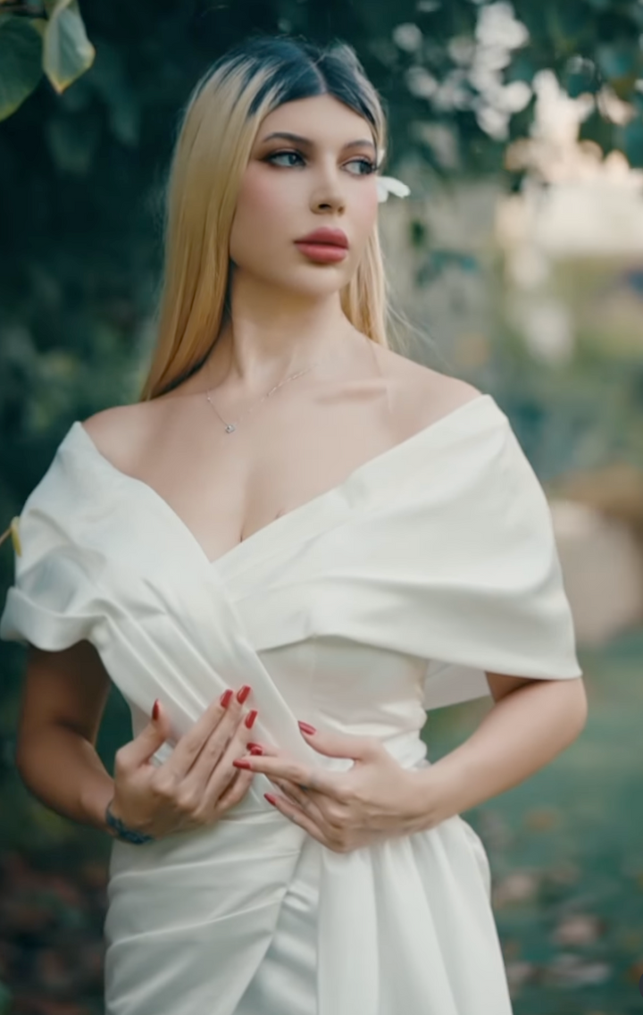 off-shoulder draped gown with bow detail – Hooly