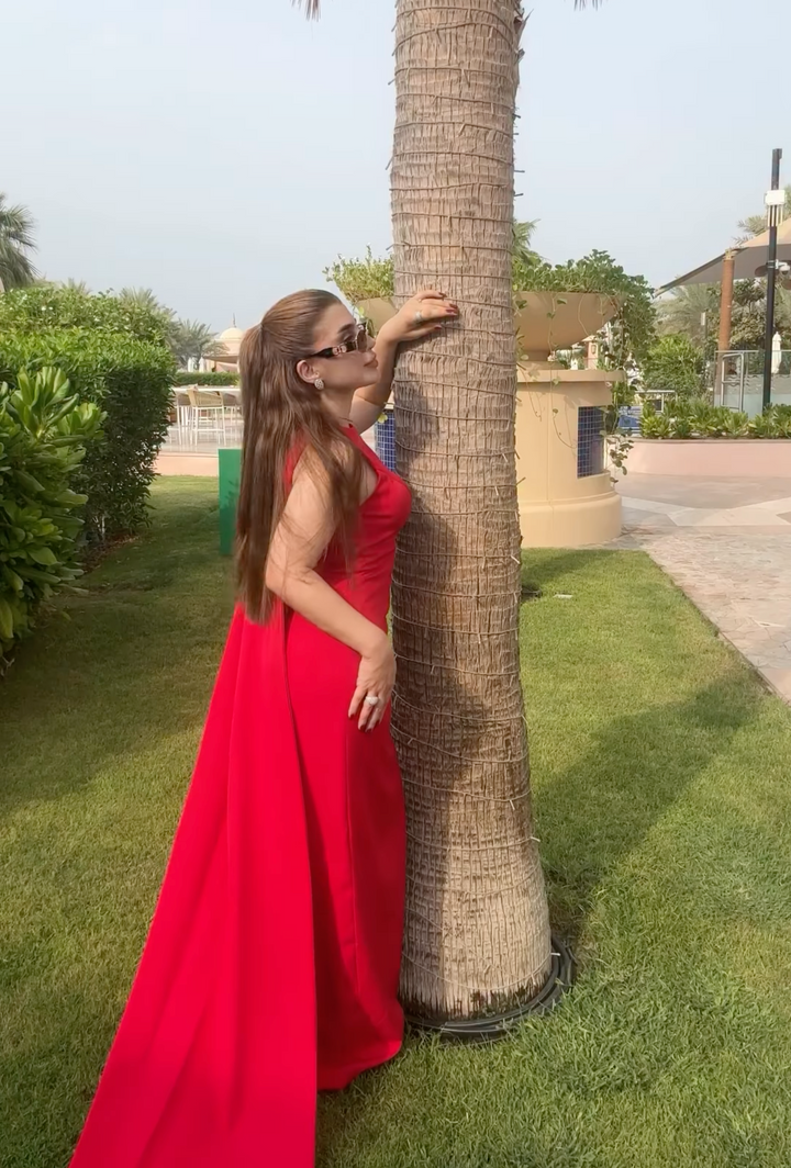 Sleeveless column dress with bow accent - Lura