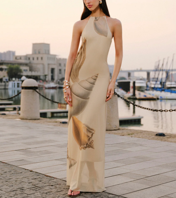 halter-neck maxi dress with shell art print – SELENE