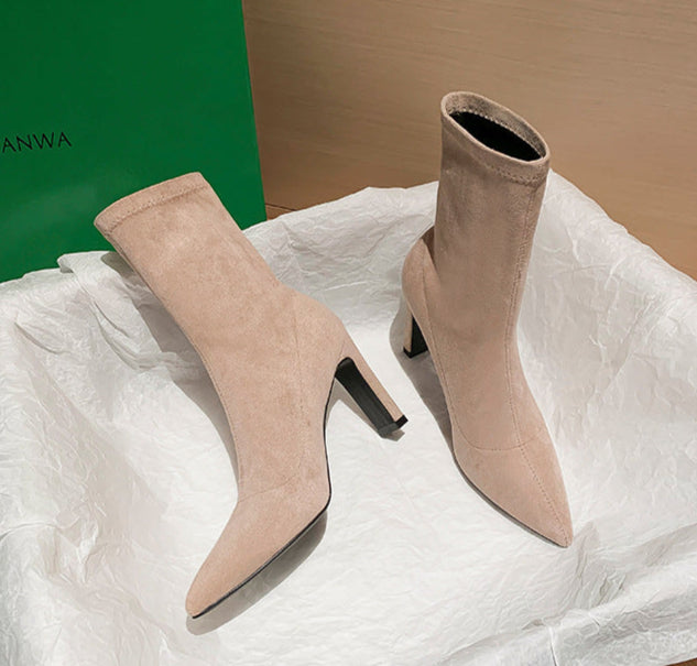 pointed-toe suede ankle boots with block heel – ELLAZI
