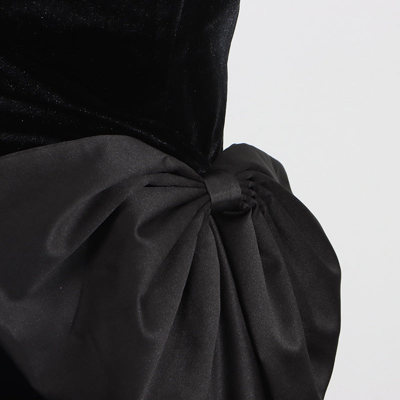 Plissiertes Oberteil mit ausgestellten Ärmeln und Maxirock-Set mit Taillengürtel – Rosiny 