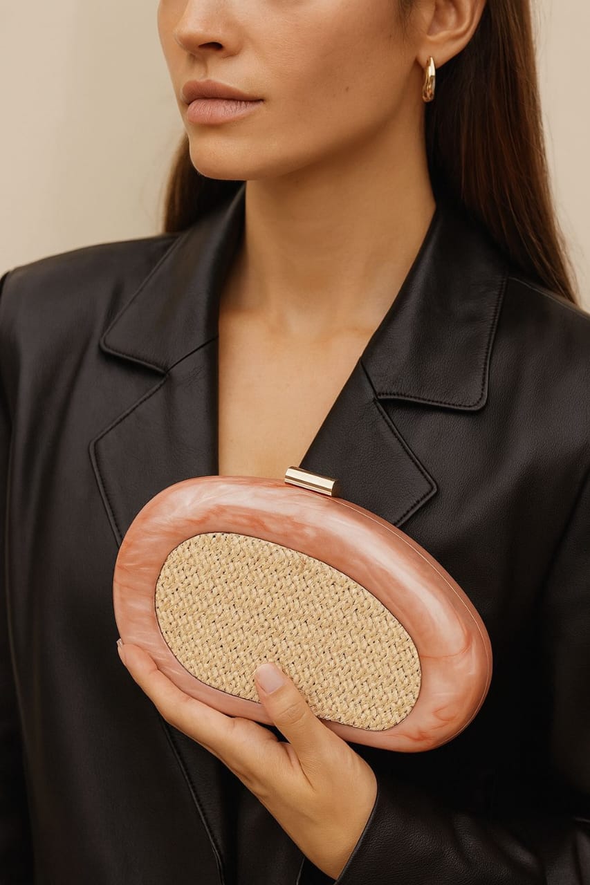 geweven rieten draagtas met dubbele leren handvatten – LÉONIE 