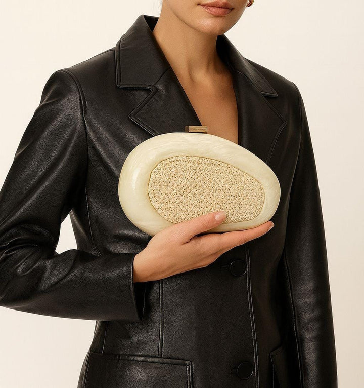 geweven rieten draagtas met dubbele leren handvatten – LÉONIE 