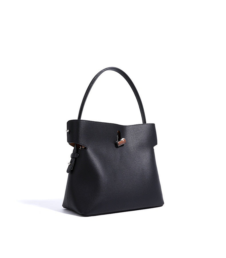 structured leather handbag with metallic twist lock – MORILA