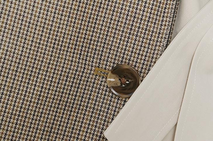 معطف ترنش بحزام مع طية صدر جلدية متباينة اللون – فيترا