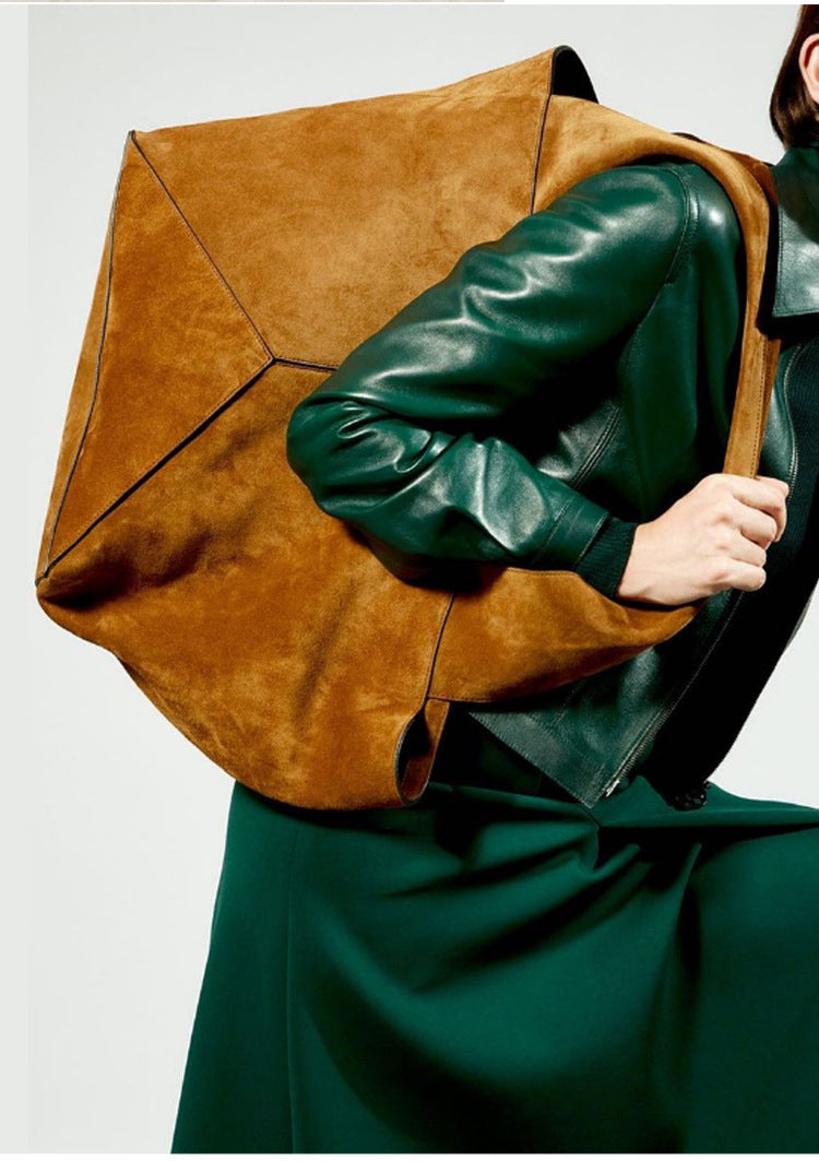 geweven rieten draagtas met dubbele leren handvatten – LÉONIE 