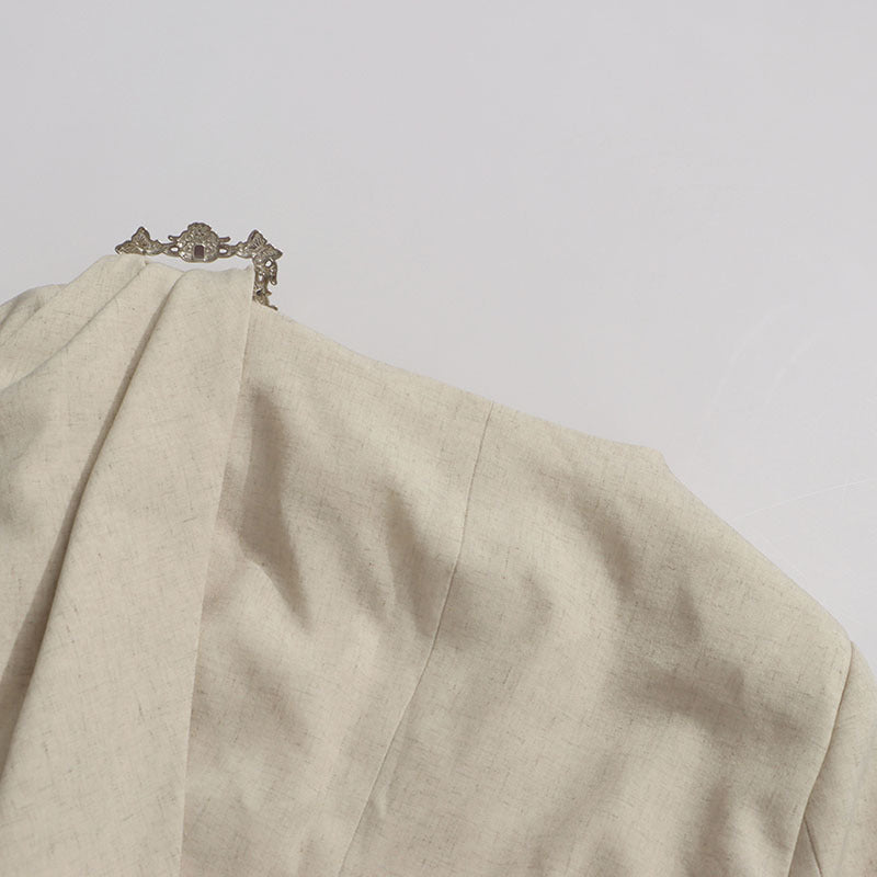 بليزر غير متماثل بتصميم منسدل مع لمسات مرصعة بالجواهر - سيرين