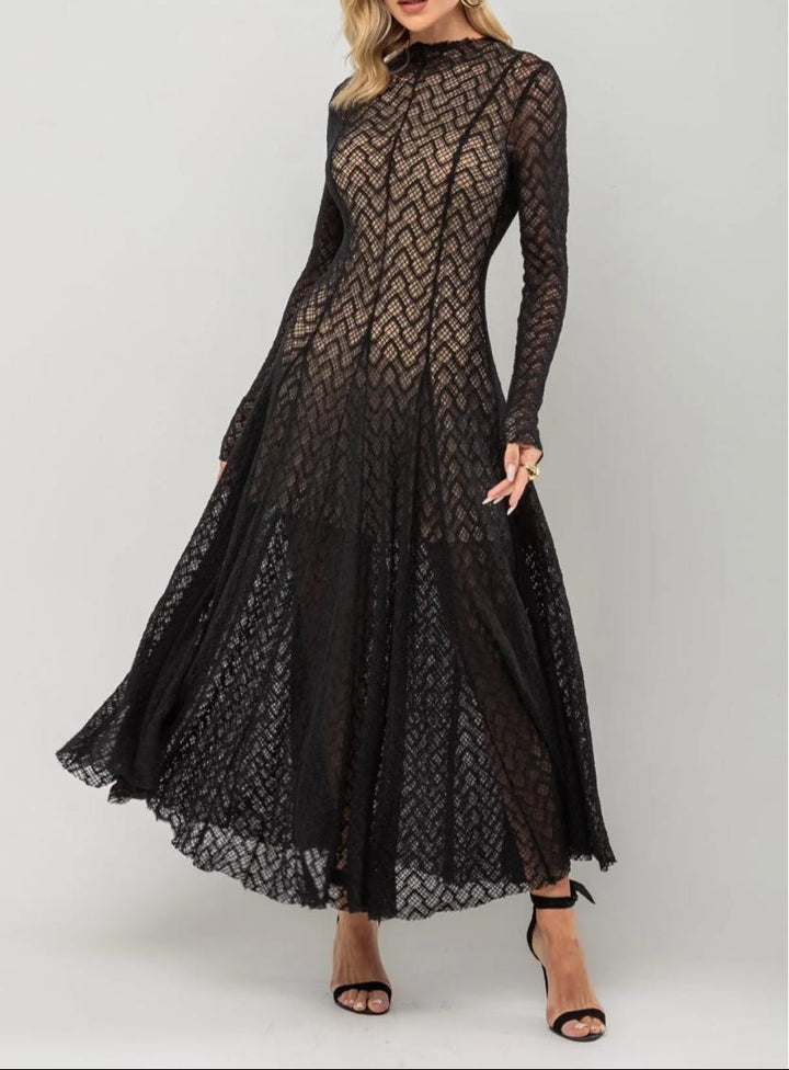 فستان قصير من الدانتيل بأكمام طويلة مع مشد وهمي – ميلينازي