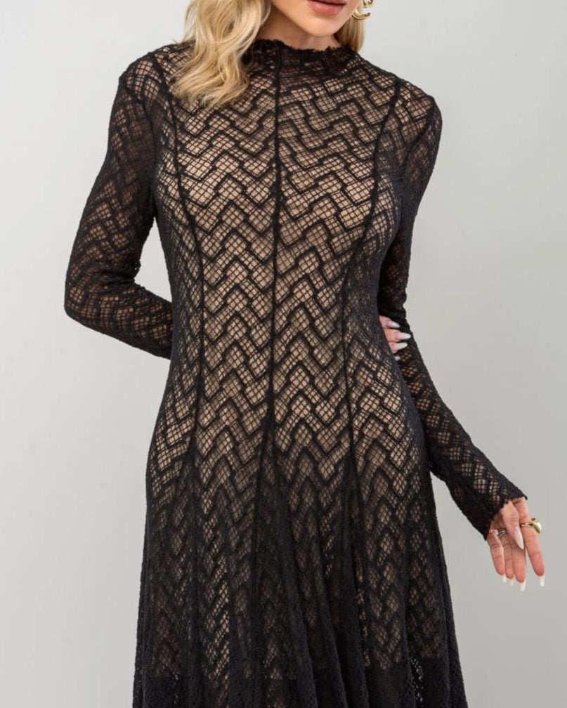 فستان قصير من الدانتيل بأكمام طويلة مع مشد وهمي – ميلينازي