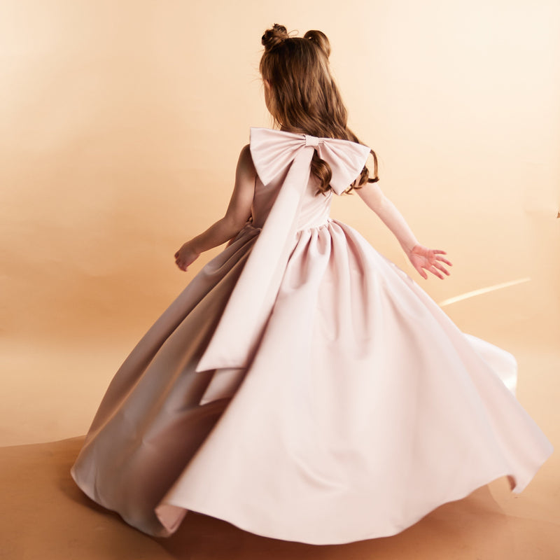 Sleeveless Satin Ball Gown with Oversized Bow – HUSSIEN