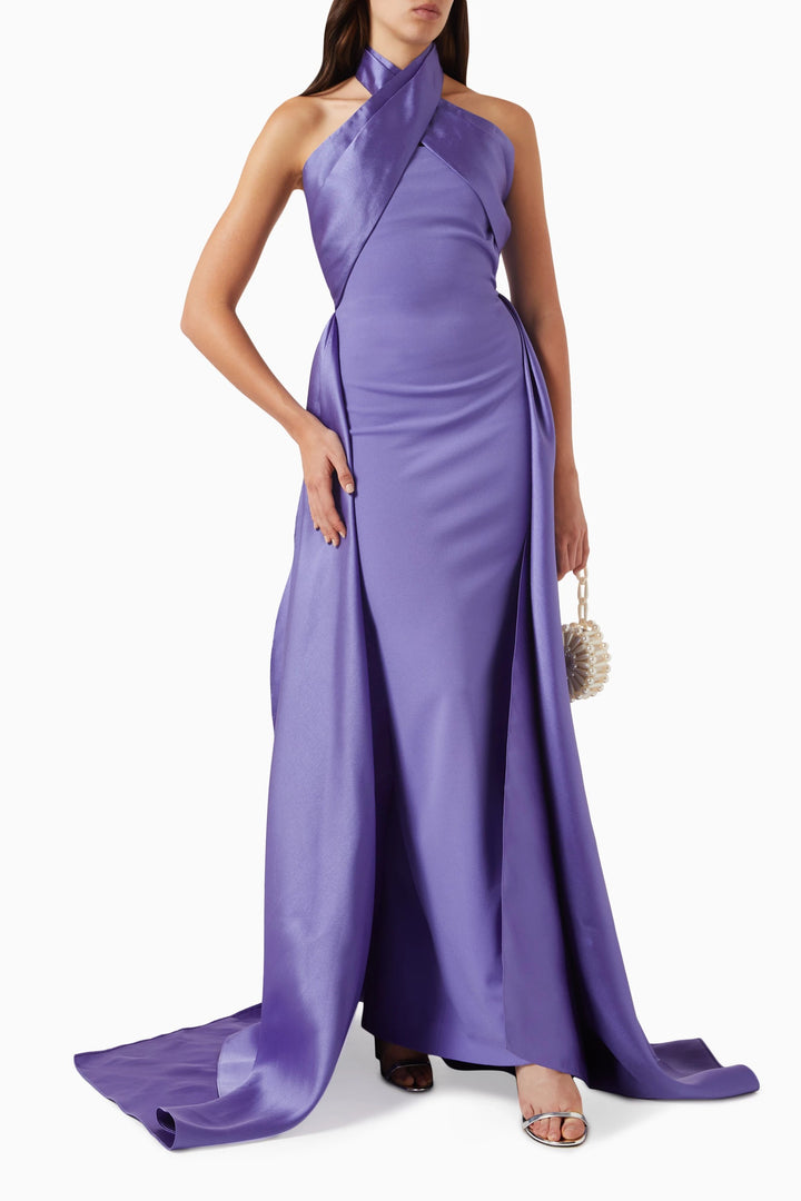 فستان ساتان بفتحة رقبة على شكل حرف V مع طبقة خارجية منسدلة – القرمزي