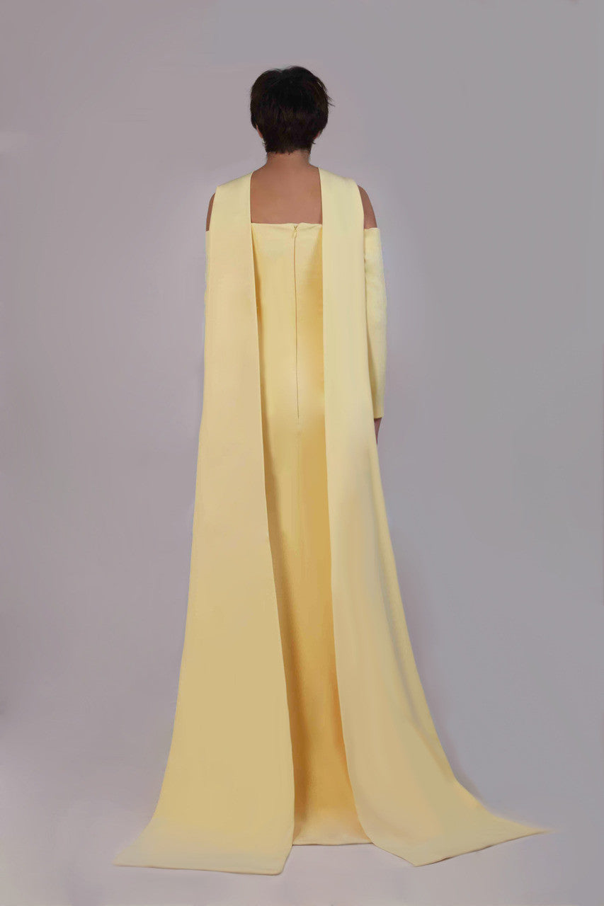 فستان سهرة طويل الأكمام مكشوف الكتفين بياقة متقاطعة – لومينا