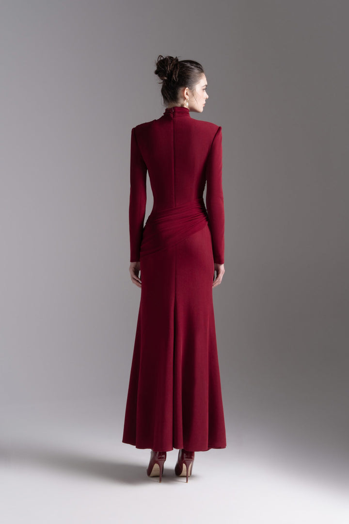 فستان منفوش بفتحات ورقبة عالية – سكارليتا