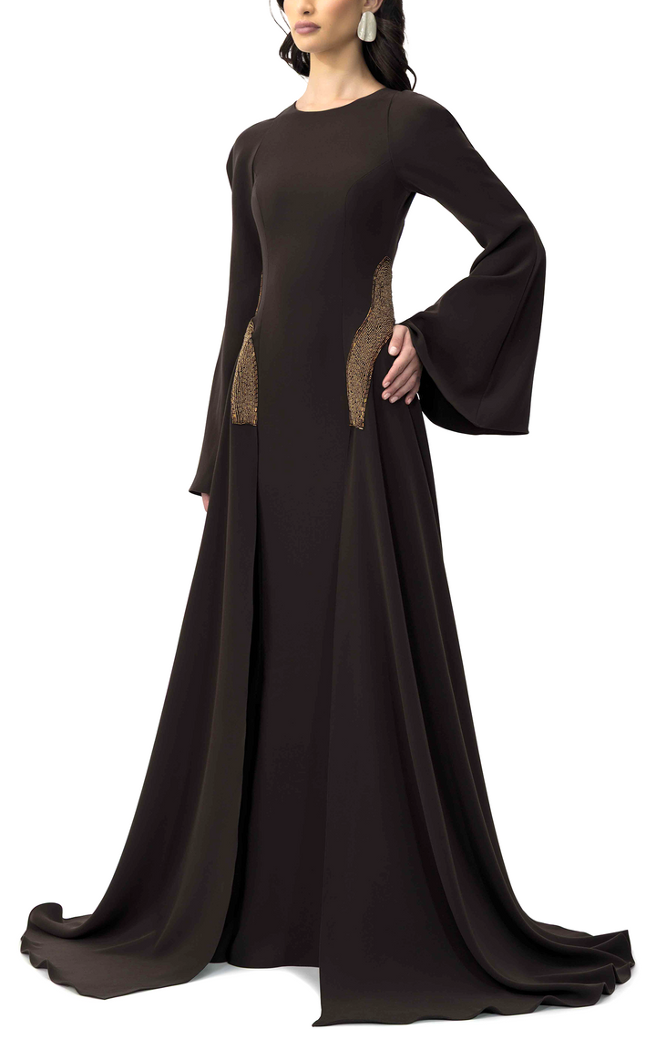 فستان بأكمام طويلة وألواح جانبية مزينة – زارين**