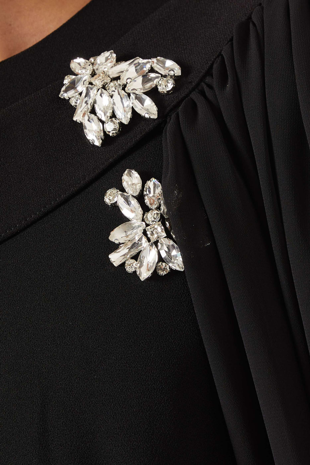 فستان كيب مزين بالكريستال – أوريليا