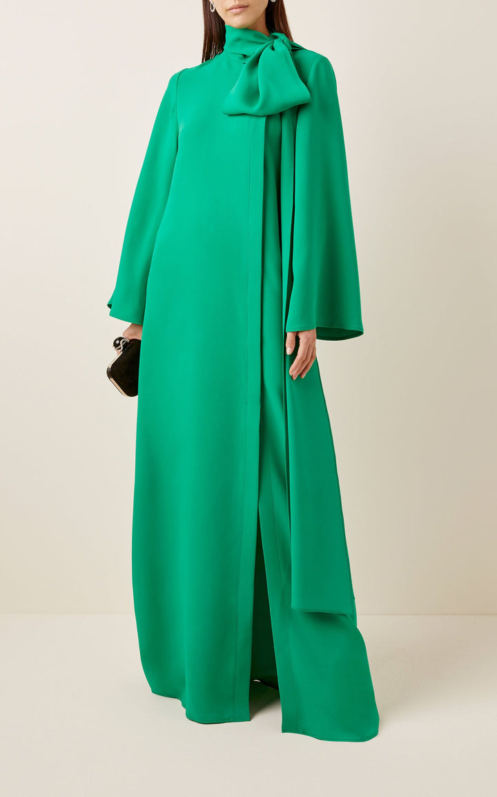 فستان منسدل بفتحة رقبة على شكل فيونكة وشق جانبي – ريزيين