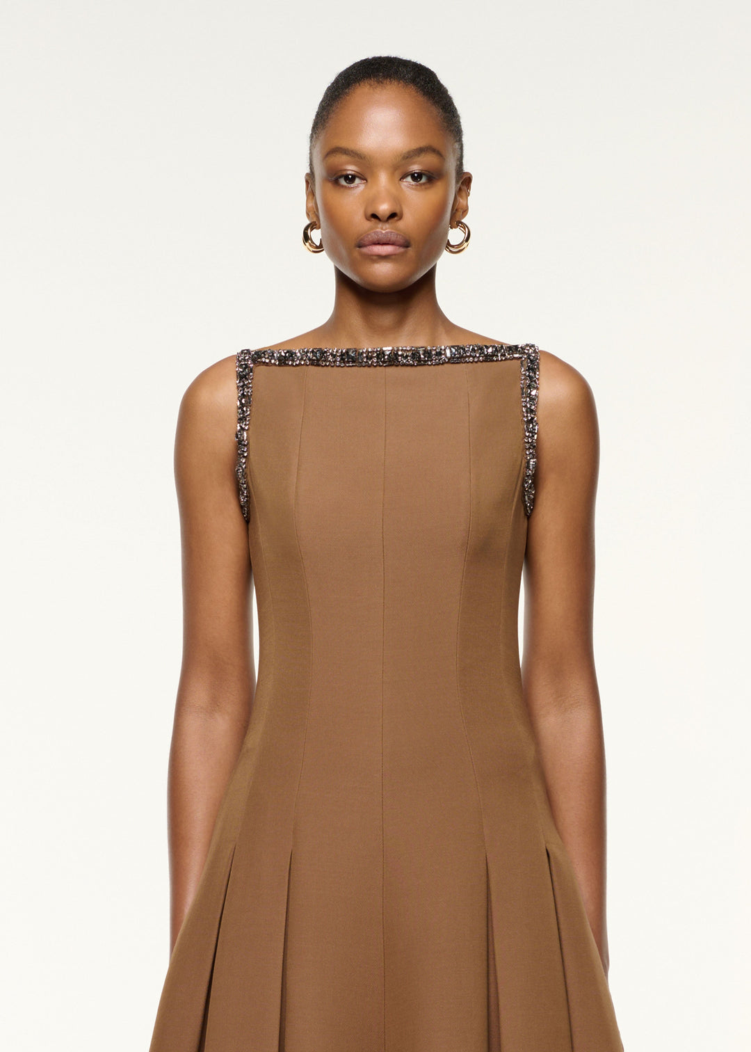 فستان ميدي واسع مزين بحواف مزخرفة – كاميليا**