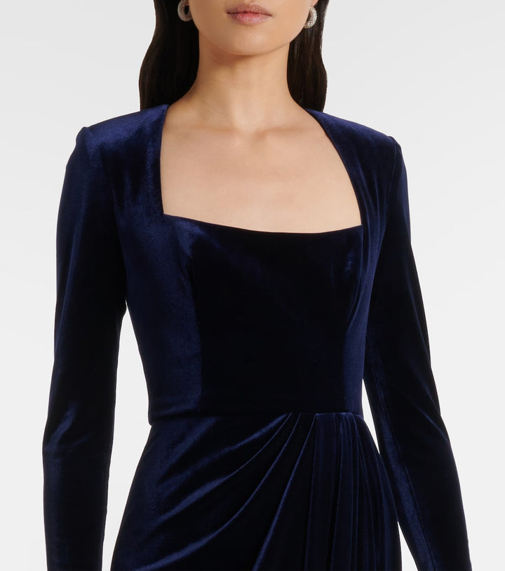 Long-sleeve velvet gown with square neckline and draped waist – NOCTURNE