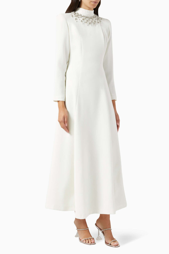 فستان مزين برقبة عالية وقصة A – سيليست