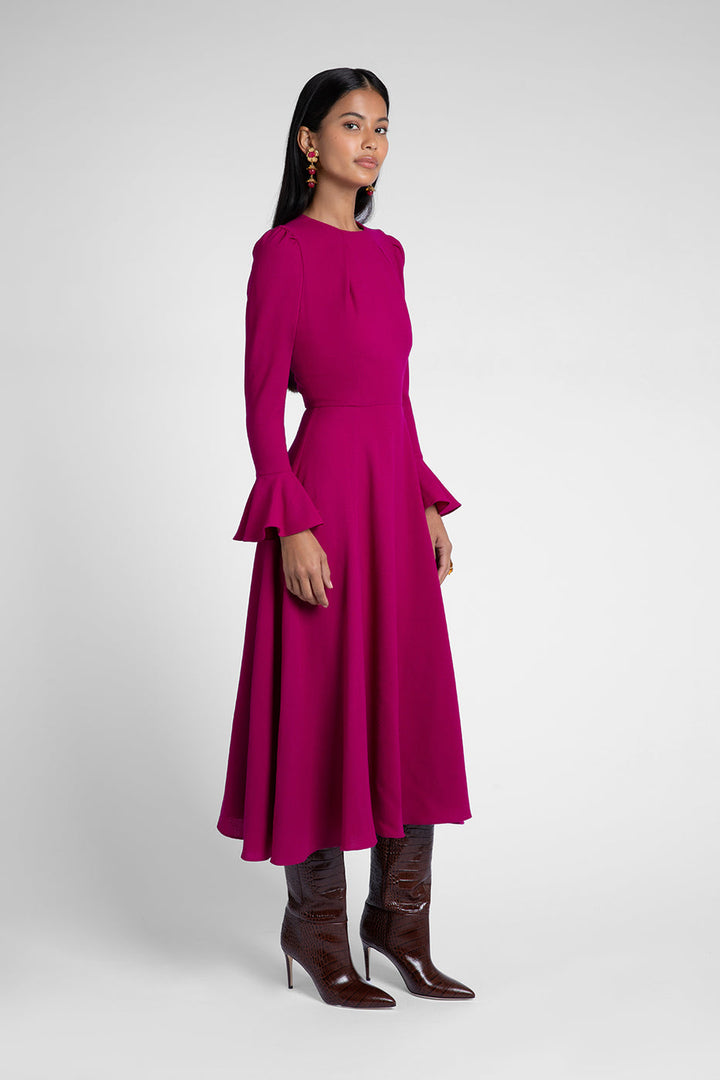 فستان متوسط ​​الطول بأكمام واسعة وصدرية مطوية – سايلا