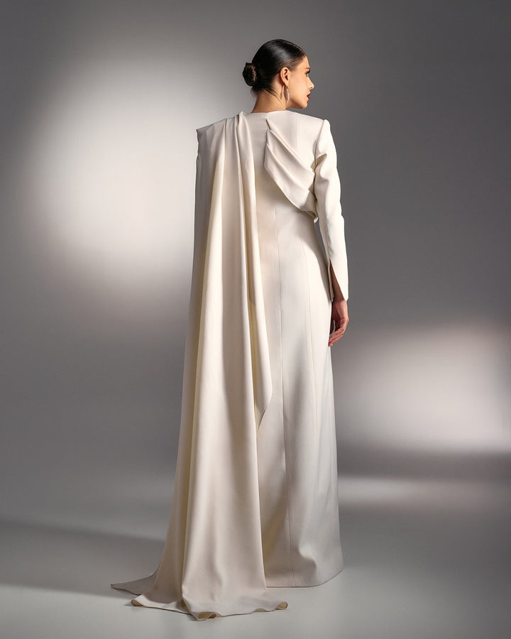 فستان كريب منسدل بزخارف زهرية ذهبية – سيليست