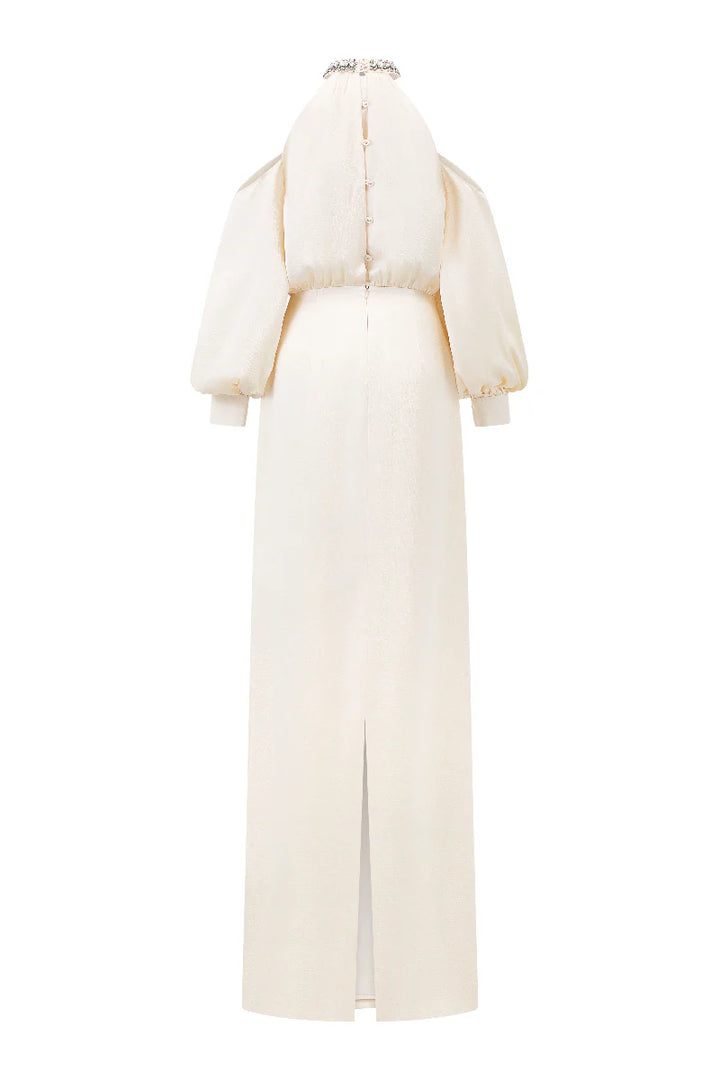 فستان مكشوف الكتفين مع رقبة مزينة على شكل هالتر – أميرة