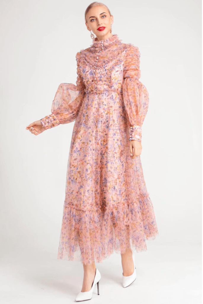 غريبة مارتينا