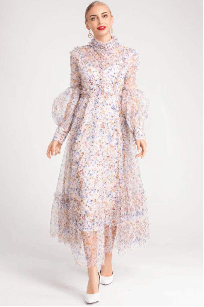 غريبة مارتينا