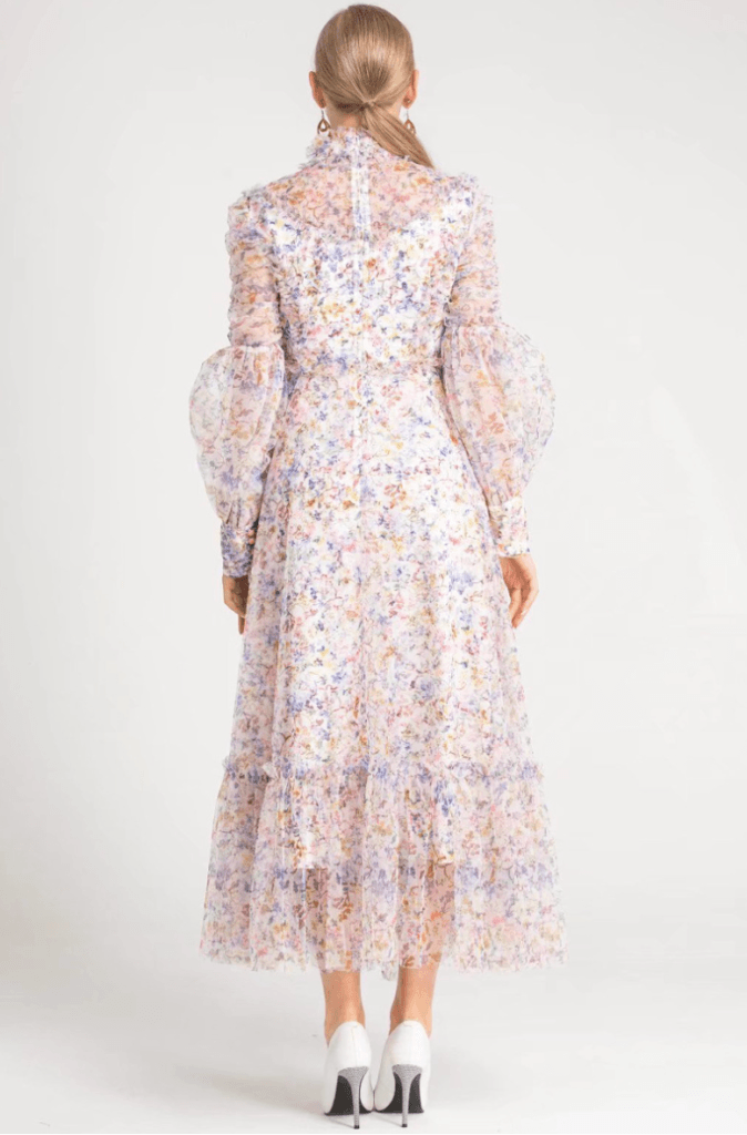 غريبة مارتينا