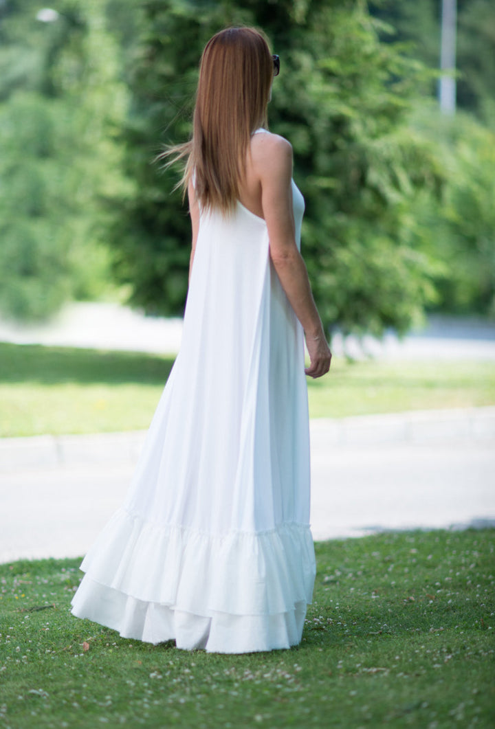 فستان صيف طويل أبيض